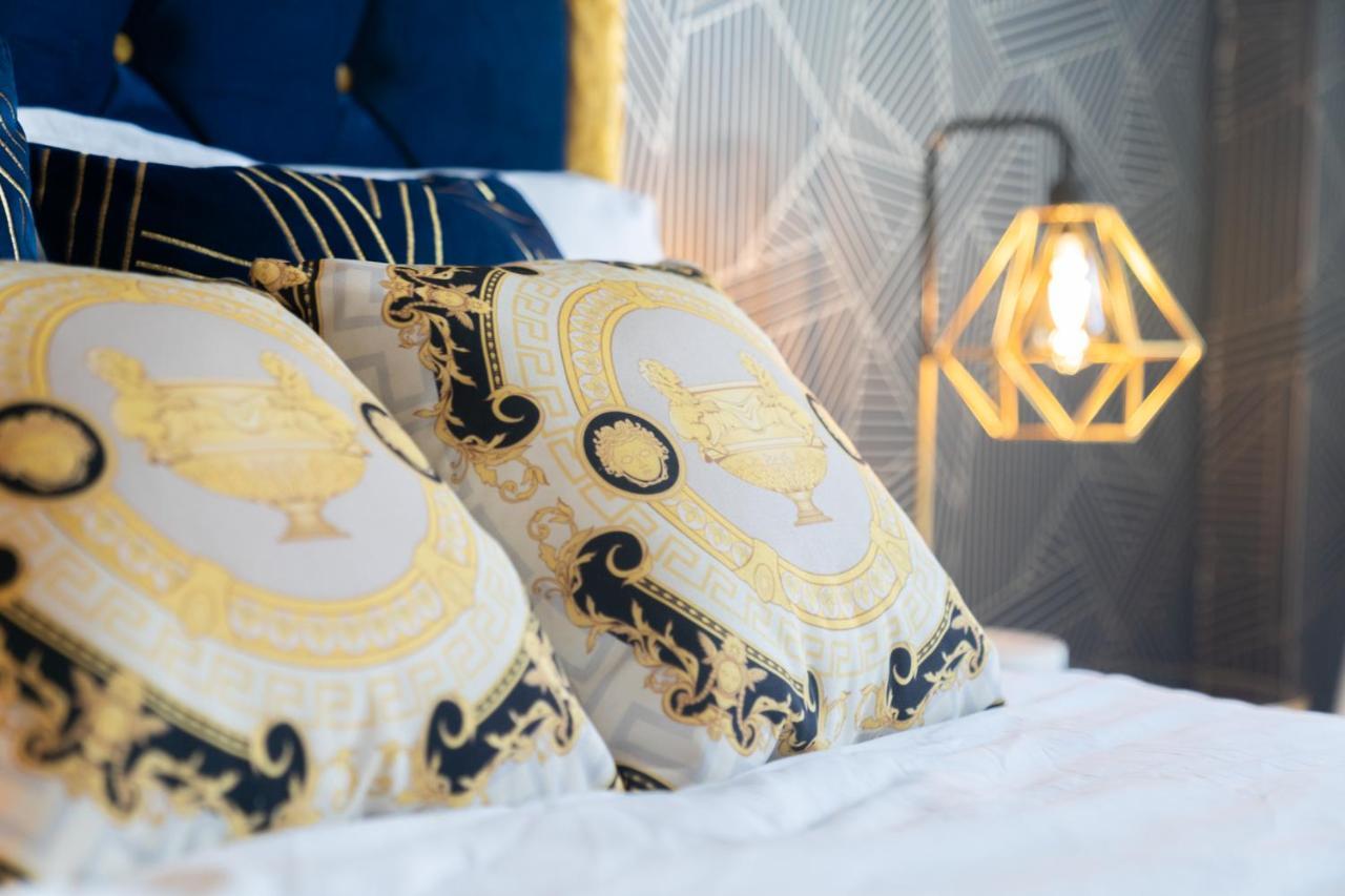 Maevela Apartments - Ultra Lavish Luxury 2 Bed Apartment City Centre - With Balcony - Free Secure Parking - Ps4 & Smart Tv'S Birmingham Extérieur photo