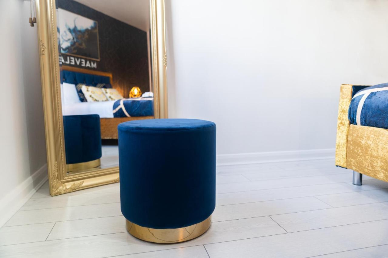 Maevela Apartments - Ultra Lavish Luxury 2 Bed Apartment City Centre - With Balcony - Free Secure Parking - Ps4 & Smart Tv'S Birmingham Extérieur photo