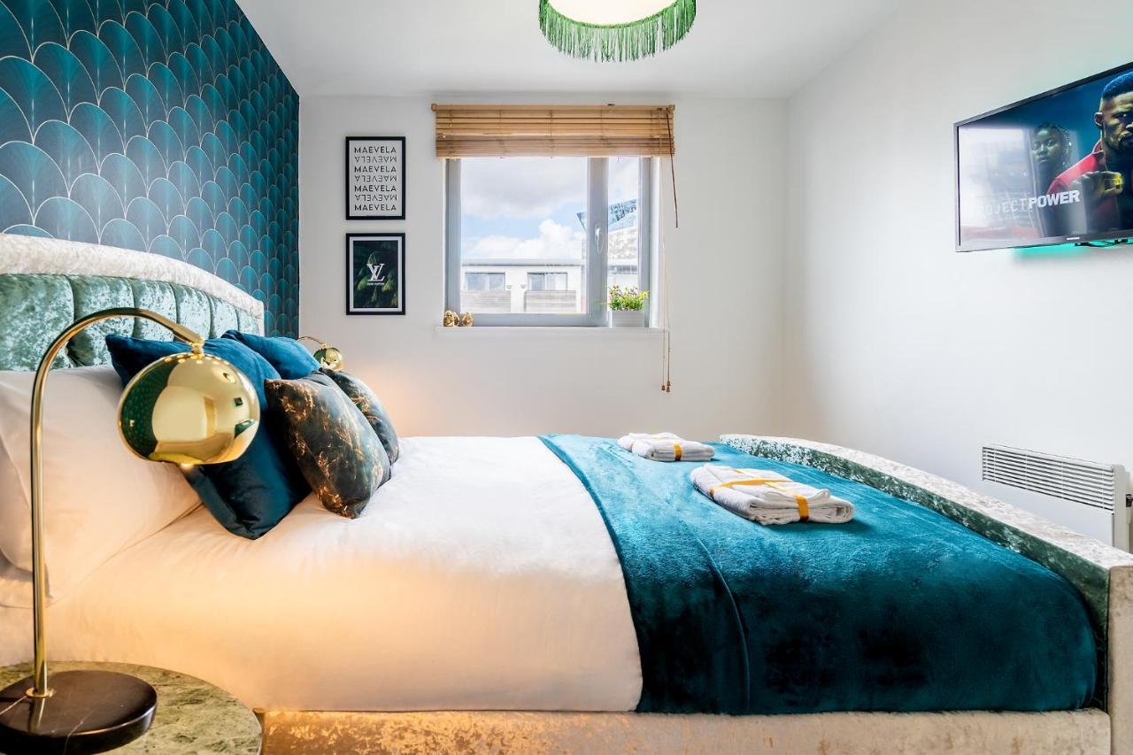 Maevela Apartments - Ultra Lavish Luxury 2 Bed Apartment City Centre - With Balcony - Free Secure Parking - Ps4 & Smart Tv'S Birmingham Extérieur photo